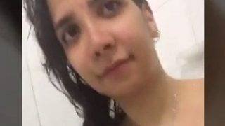 Nude video of desi girlfriend leaked with lover