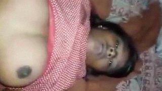 Young babe Enjoy full pleasure to hard dick in Desi chudai